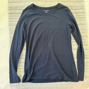 Women’s navy long sleeve